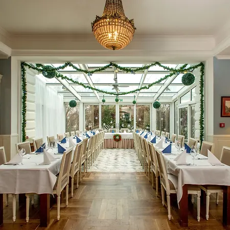 Dwór Kościuszko Hotel