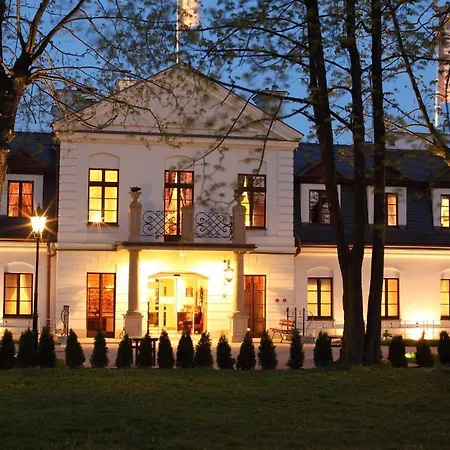 Dwór Kościuszko Hotel 5*