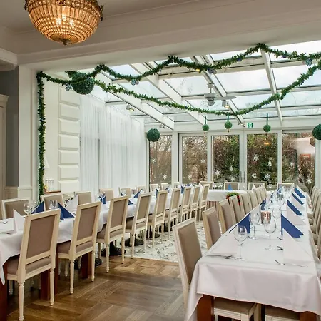 Hotel Dwór Kościuszko Cracovia