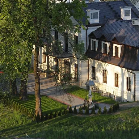 Dwór Kościuszko 5*