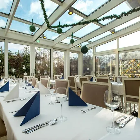 德沃科斯祖泽克酒店 酒店